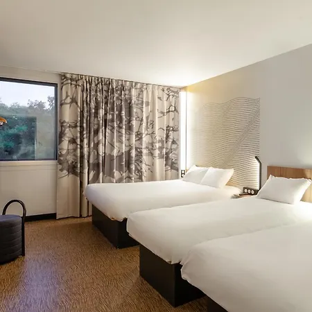 Aeroport Arenas Hotel 3*