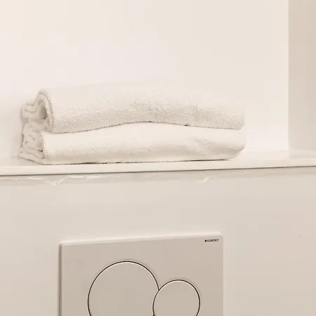 Aeroport Arenas Hotel