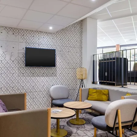 Aeroport Arenas Hotel 3*