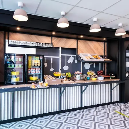 Hotel Aéroport Arenas 3*