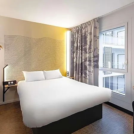 Hotel Aeroport Arenas 3*