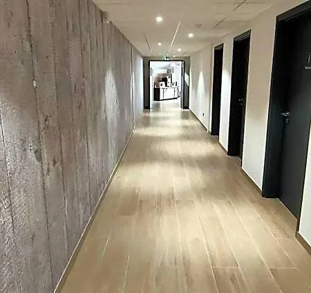 Hotel Aéroport Arenas 3*