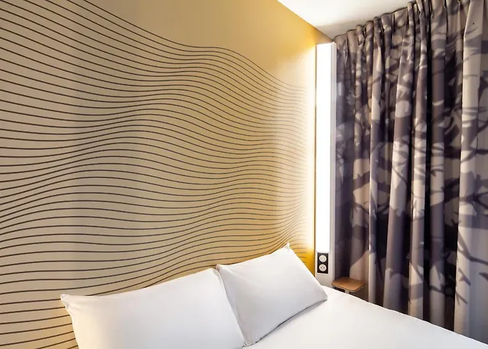 ホテル Aeroport Arenas 3*