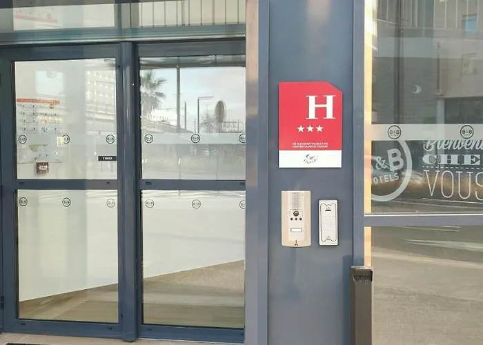 Aeroport Arenas Отель 3*