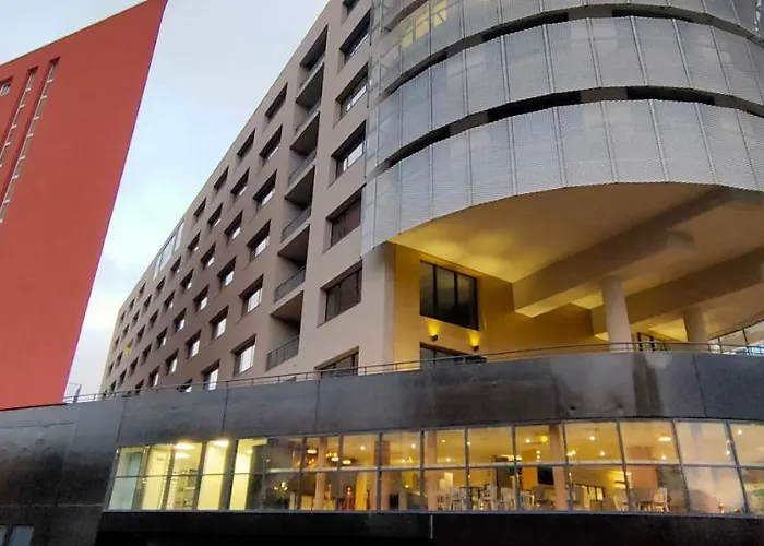 ホテル Aeroport Arenas 3*