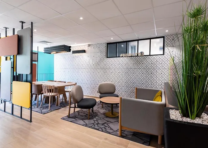 Aeroport Arenas 3* ニース