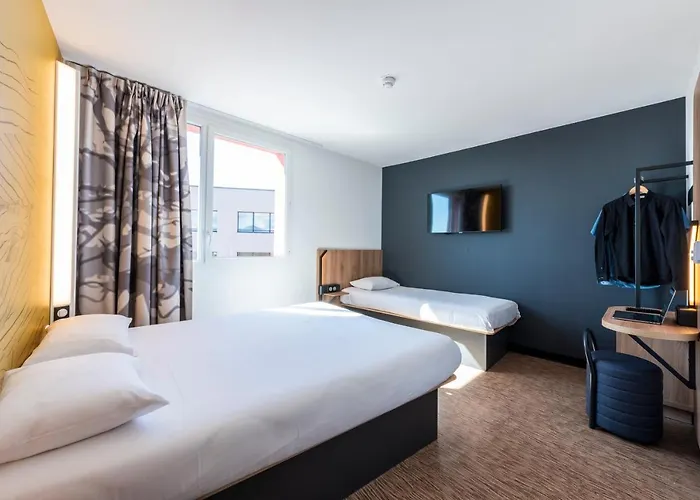 ホテル Aeroport Arenas ニース