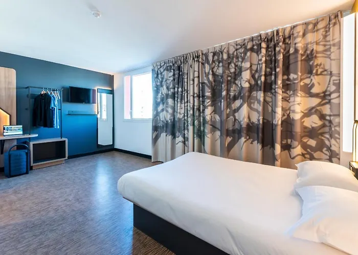 Aeroport Arenas ホテル 3*