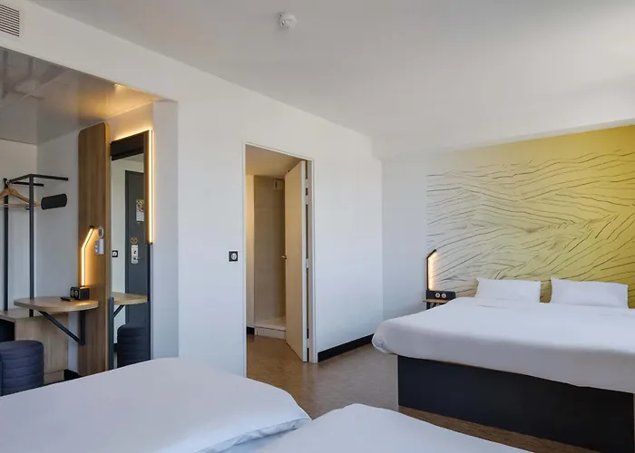 ホテル Aeroport Arenas 3*