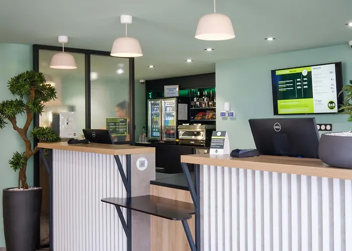 ホテル Aeroport Arenas ニース